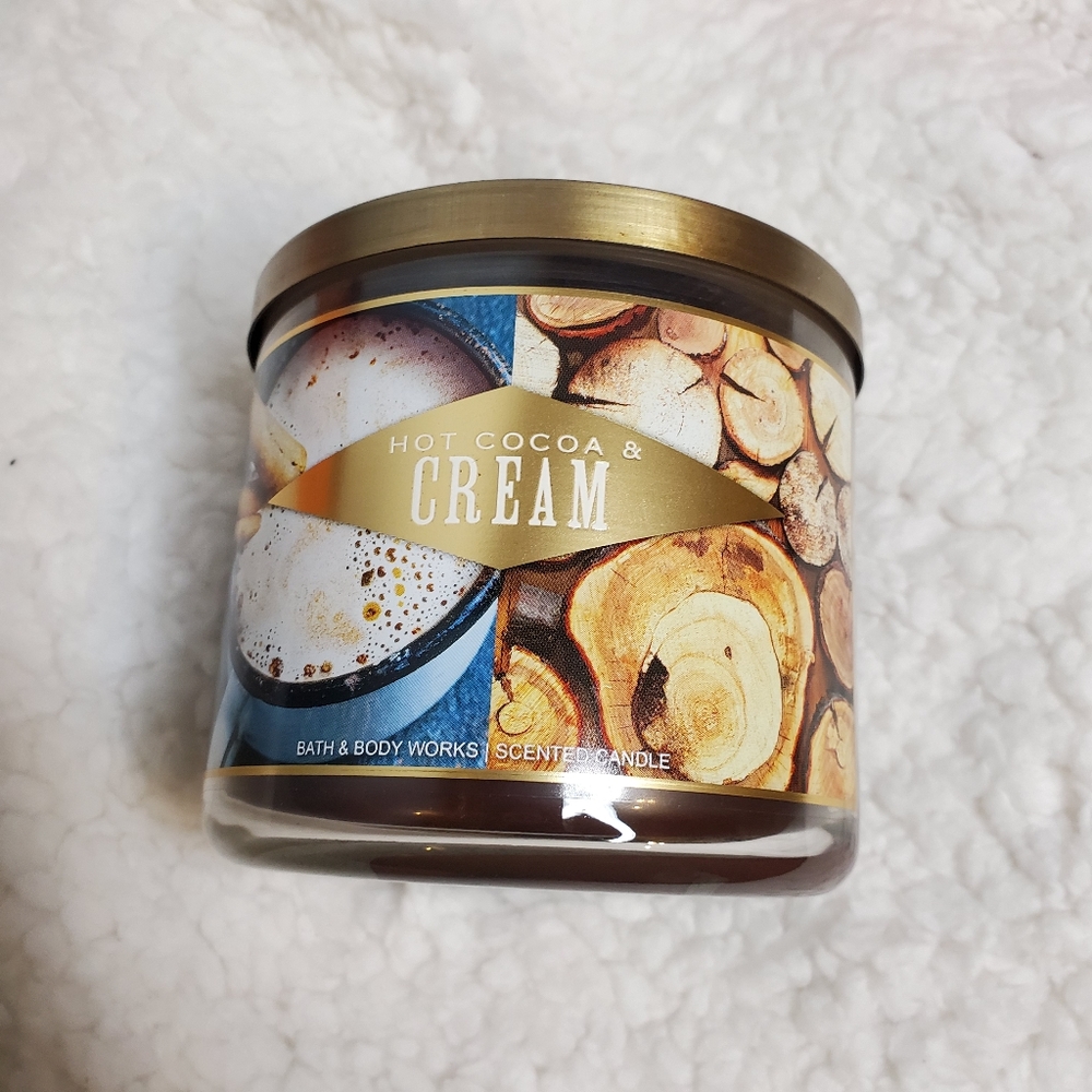 Bath & Body Works 3 Wick Candles NEW - Picture 9 of 15